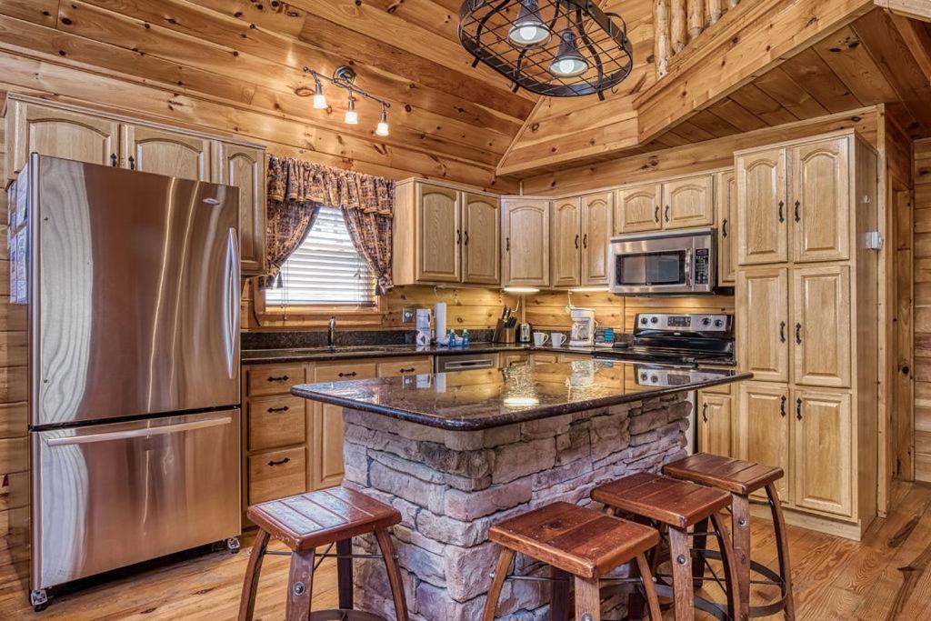 Wilderness Lodge, Hot Tub, Game Room, Pool Access, 1089 Free Tickets Each Paid Day, Dollywood And M Sevierville Exteriér fotografie